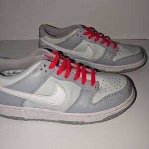 Nike White and Gray Sneakers - Youth 6, Fit 7 Women's